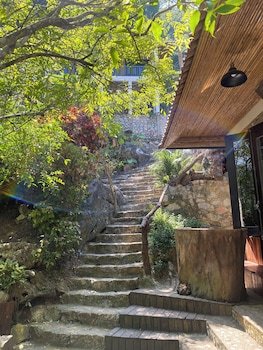 Ba Be Lakeside Bungalow