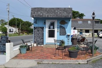 Wachapreague Inn - West End House