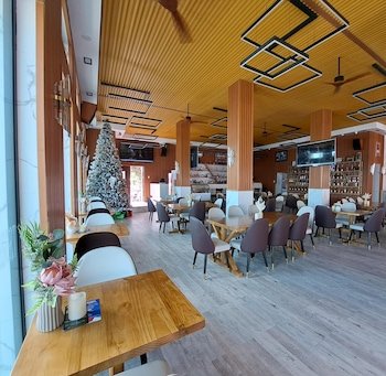 Cave Beach Resort