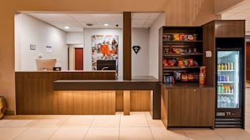 Best Western Plus New Cumberland Inn & Suites