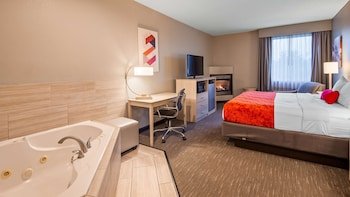Best Western Plus New Cumberland Inn & Suites