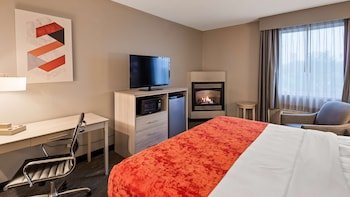 Best Western Plus New Cumberland Inn & Suites