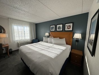 Harbor Town Inn