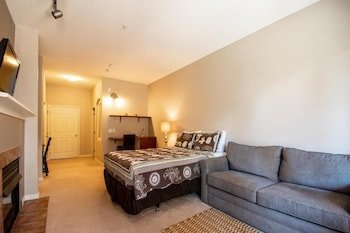 Borgata Lodge