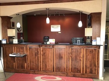 Econo Lodge I-27