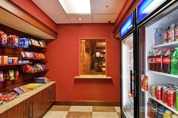 Hampton Inn & Suites New Hartford