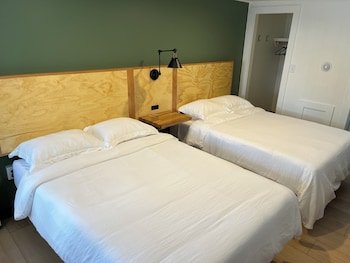 The Happy Bear Motel