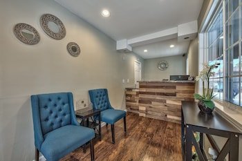 Lake Ridge Hotel