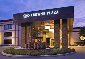 Crowne Plaza Suffern-Mahwah