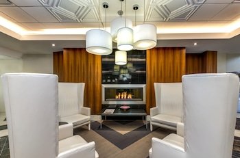 Crowne Plaza Suffern-Mahwah