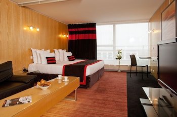 LIEUSAINT - Residhome Appart Hotel Suites Paris Sénart