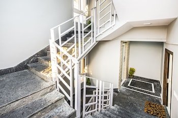 FabHotel Kolkata Residency