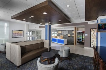 Holiday Inn Express & Suites West Des Moines - Jordan West