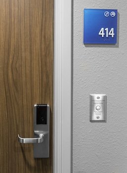Holiday Inn Express & Suites West Des Moines - Jordan West