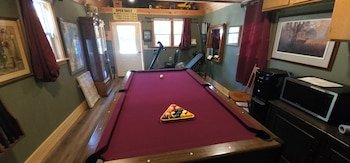 Chanticleer Cabins