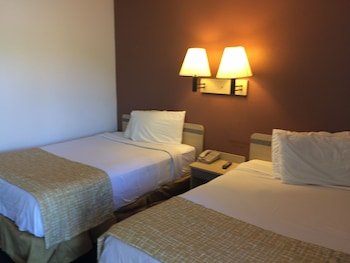 Travelodge by Wyndham Raton