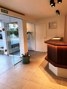 Chevy Hotel & Suites