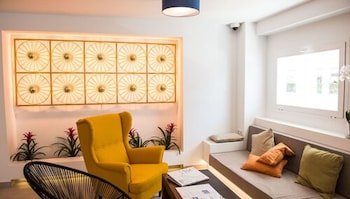 Chevy Hotel & Suites
