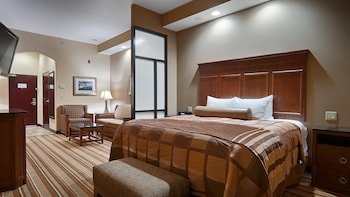 Best Western Premier KC Speedway Inn & Suites