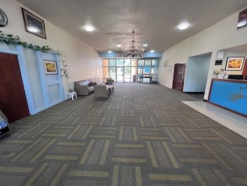Colby Inn & Suites