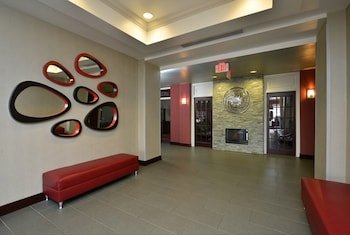 Holiday Inn Express Utica