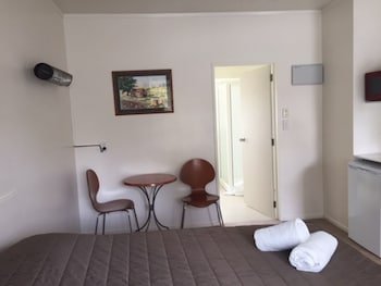 Castle Court Motel