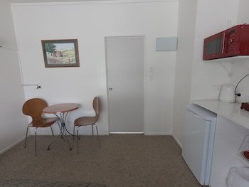 Castle Court Motel