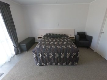 Castle Court Motel