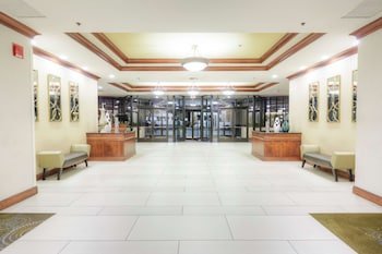 DoubleTree by Hilton Hotel Spokane City Center