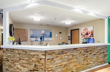 GuestHouse Inn & Suites Cheyenne