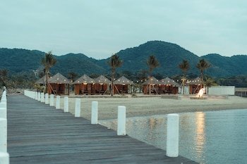 Samanea Beach Resort