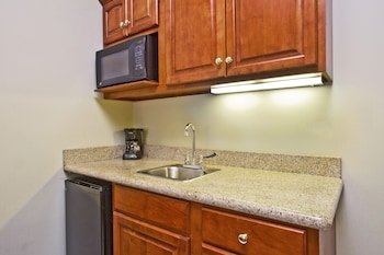 Holiday Inn Express Hotel & Suites Goshen