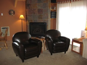 Mammoth View Villas