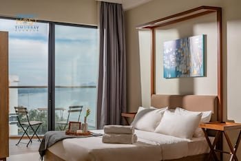 Timur Bay Beachfront by Perfect Host