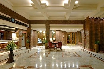 Faisalabad Serena Hotel
