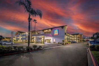 Motel 6 Ontario, CA - Convention Center Airport