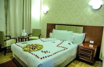 Guzara Hotel