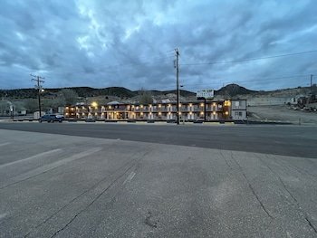Four Sevens Motel