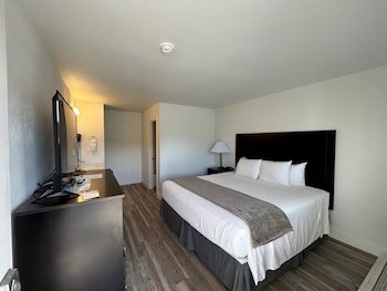 Four Sevens Motel