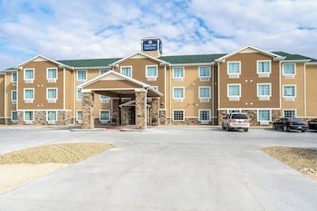 Cobblestone Inn & Suites