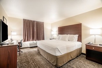 Cobblestone Inn & Suites