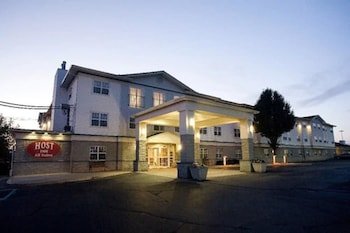 Host Inn 'All Suites' Hotel