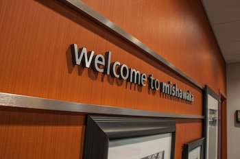 Hampton Inn & Suites Mishawaka/South Bend at Heritage Square