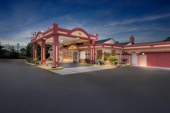 Americas Best Value Inn & Suites