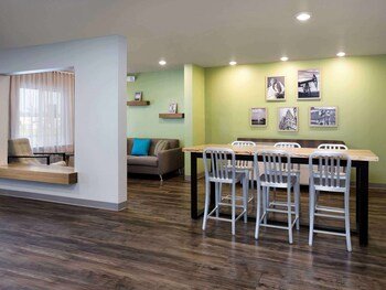 WoodSpring Suites Williston