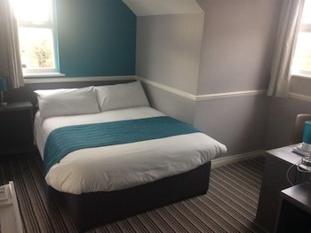 The Oysterfleet Hotel