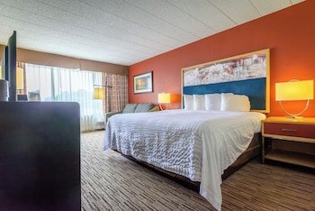 Exton Hotel & Conference Center