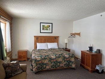 Bear Lodge Resort