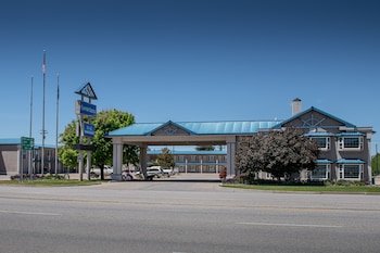 Clover Creek Inn