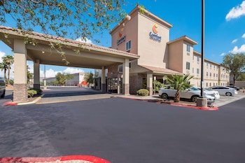 Comfort Inn & Suites Las Vegas - Nellis